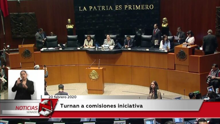 Iniciativas de modificación constitucional incluyen la integración de comicios